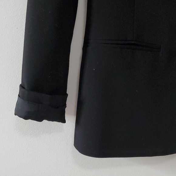 Classic Blazer - Picture 3 of 5